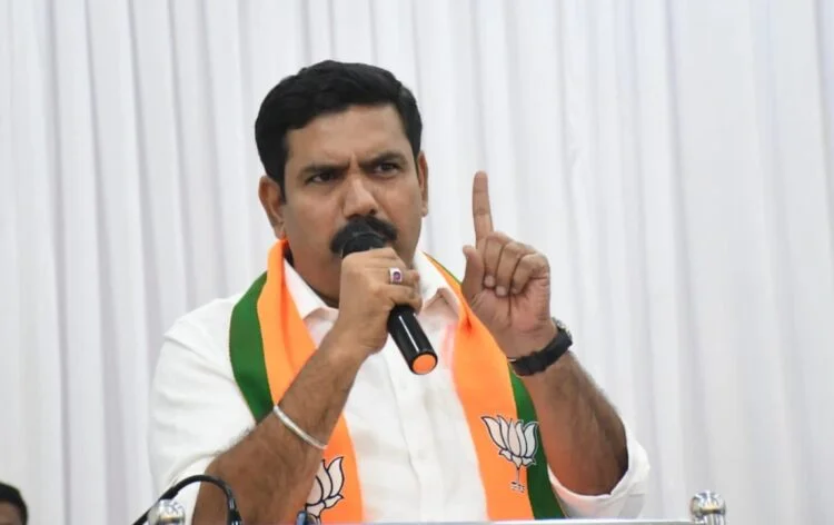 ‘ಧೈರ್ಯವಿದ್ದರೆ ಆರ್‌ಎಸ್‌ಎಸ್‌ ನಿಷೇಧಿಸಿ’; ಡಿಕೆಶಿ, ಪ್ರಿಯಾಂಕ್‌ಗೆ ವಿಜಯೇಂದ್ರ ಸವಾಲು